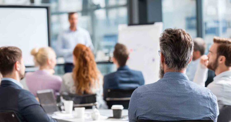 Szkolenia BHP dla firm – planowanie bezpieczeństwa pracy